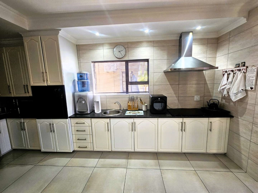 3 Bedroom Property for Sale in Dan Pienaar Free State